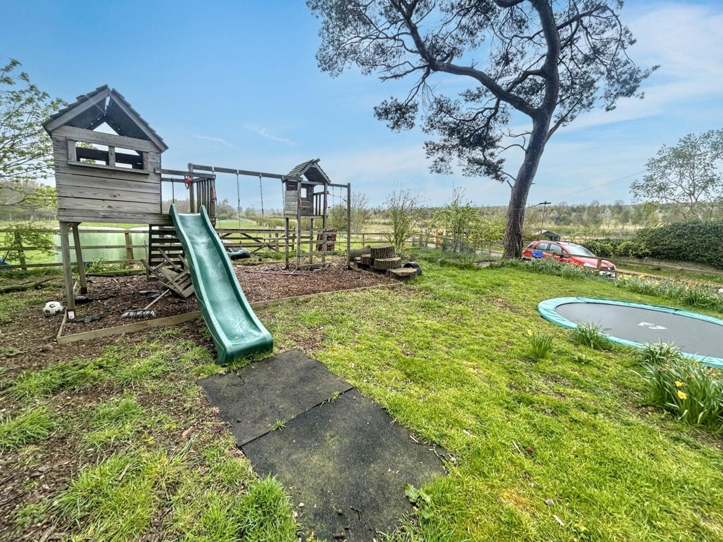 Property image 29 of 29