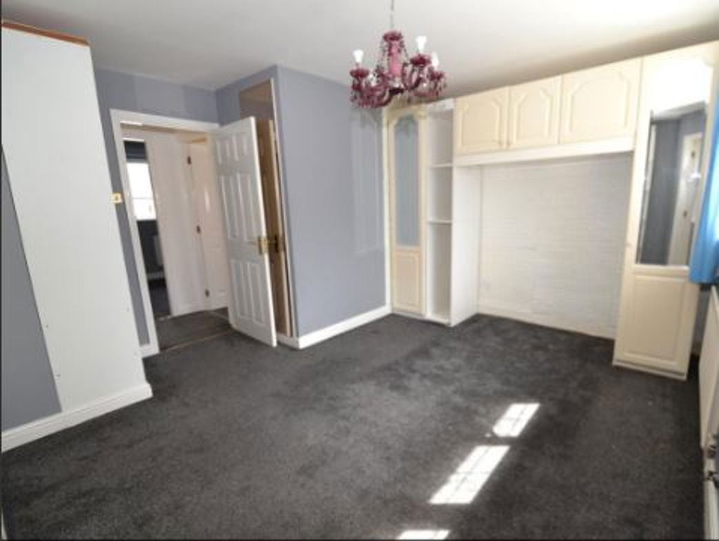 Property image 10 of 10
