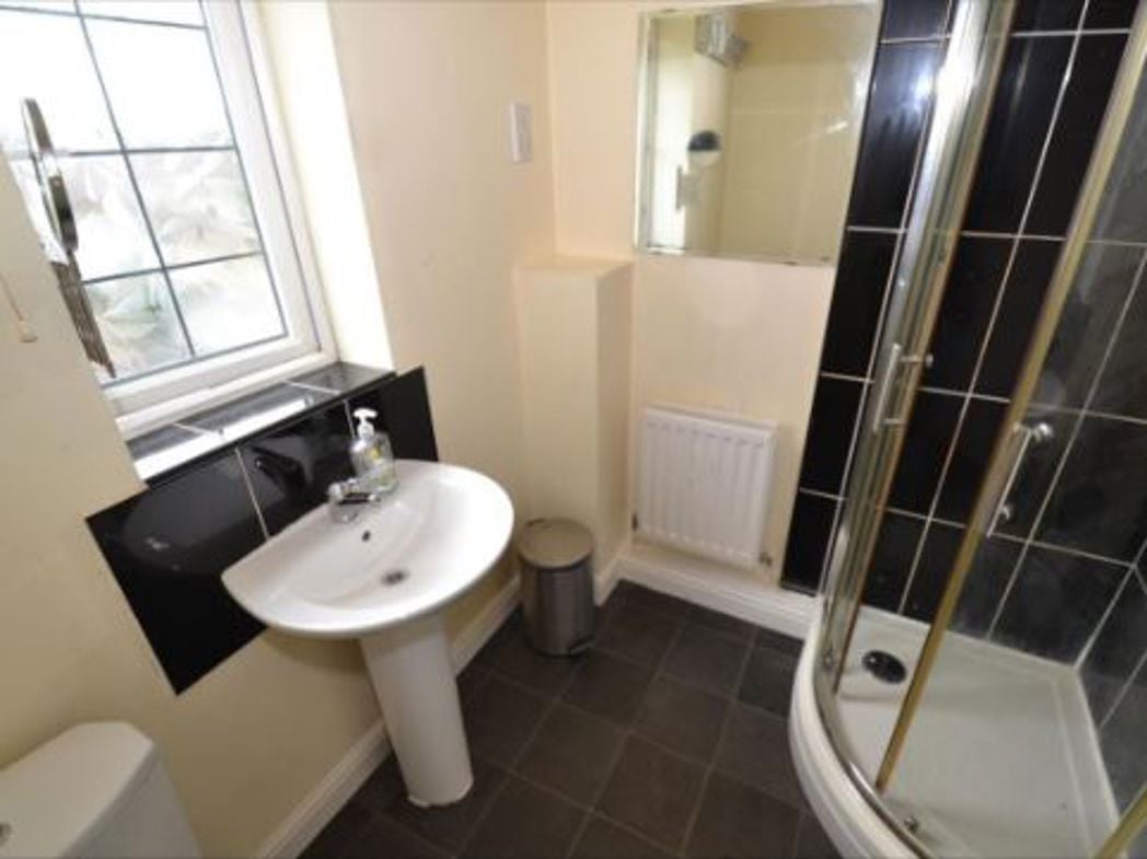 Property image 8 of 10