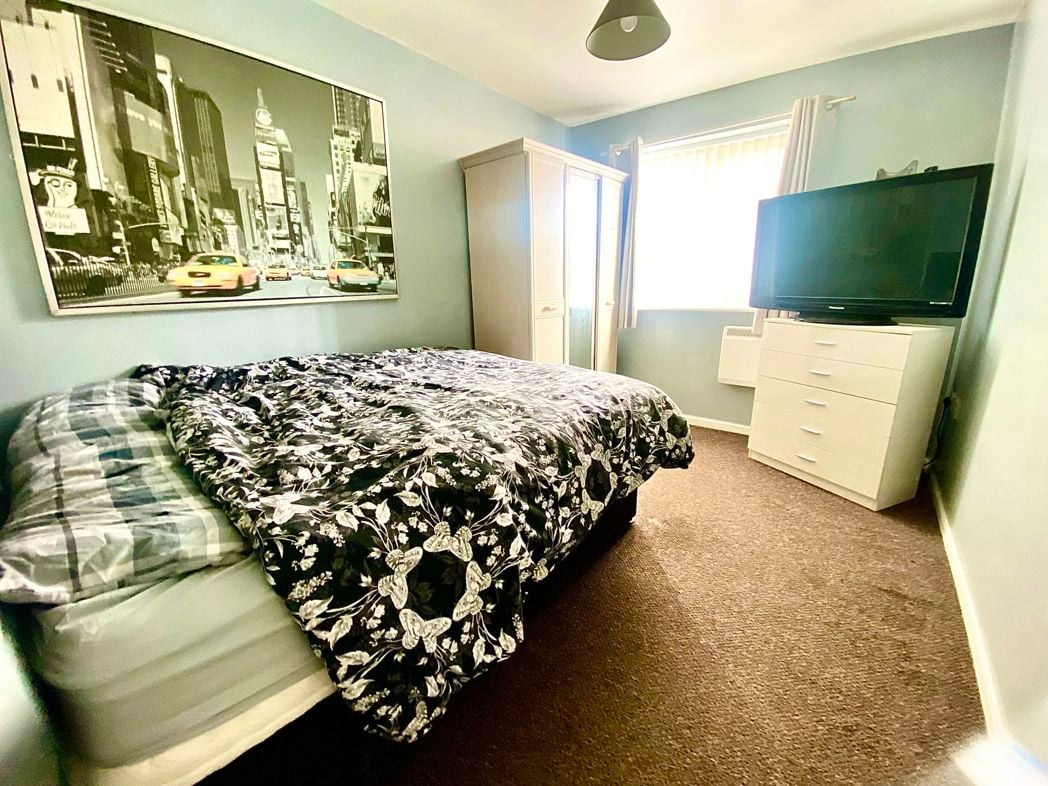Property image 6 of 9