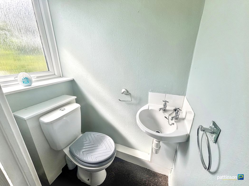 Property image 5 of 17
