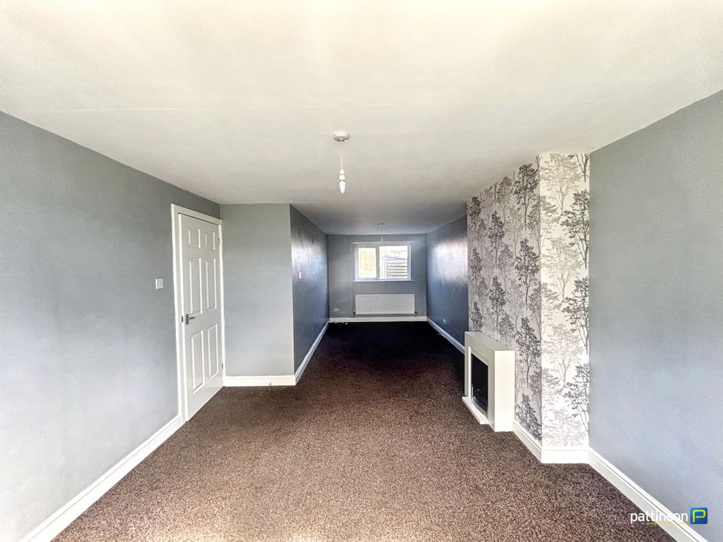 Property image 8 of 17