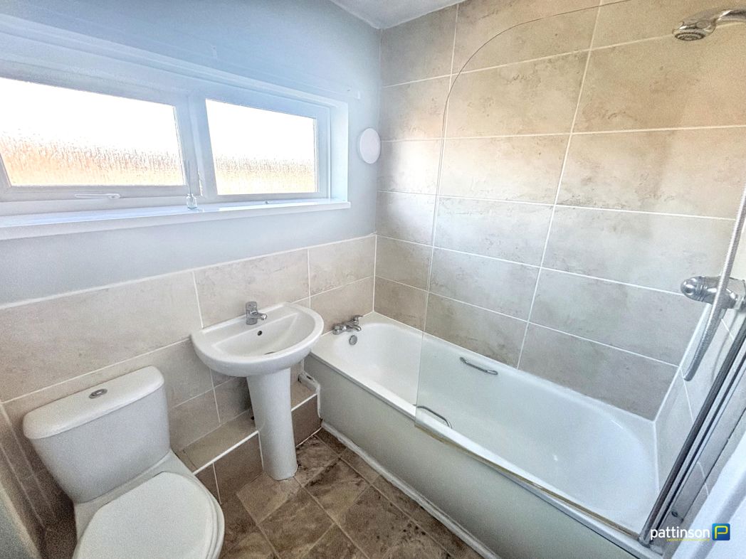 Property image 3 of 17