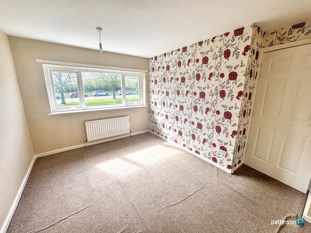 Property image 12 of 17