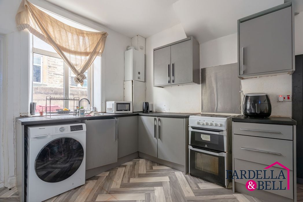Property image 4 of 14