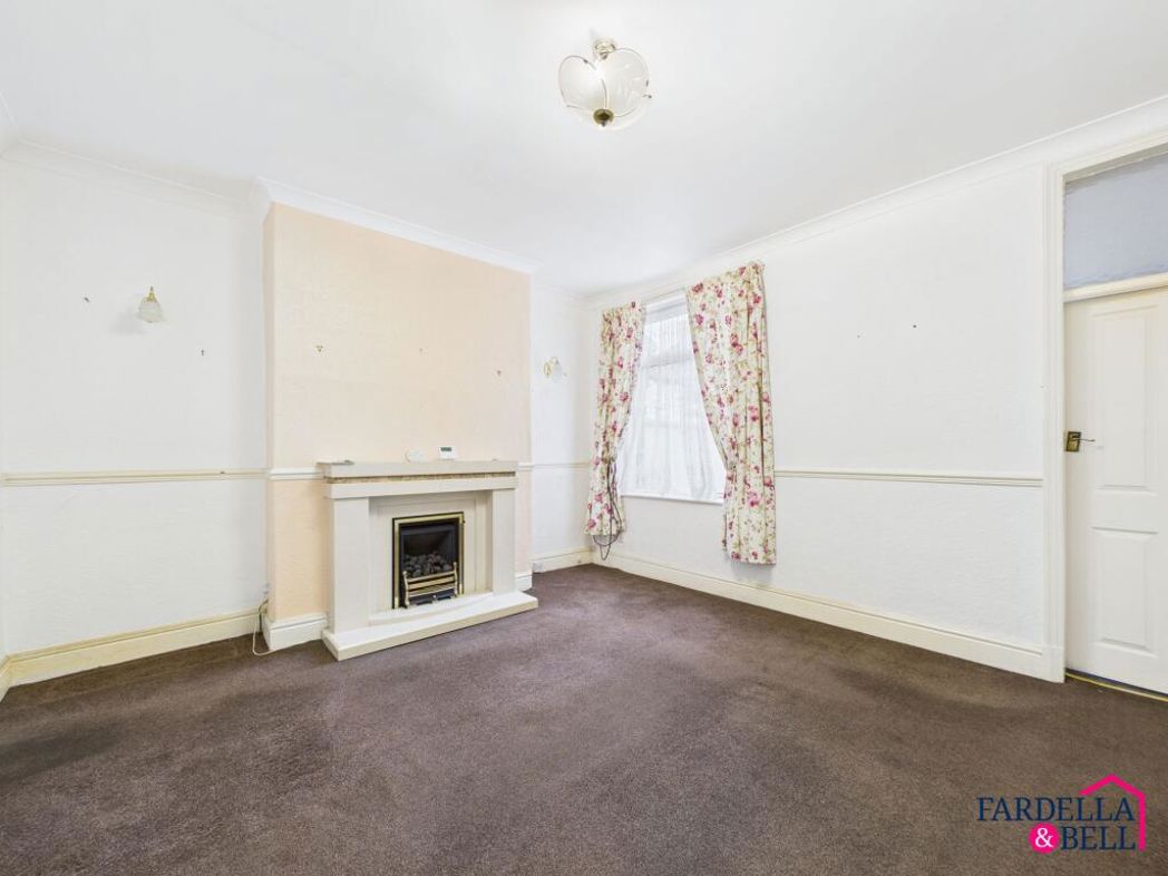 Property image 5 of 15