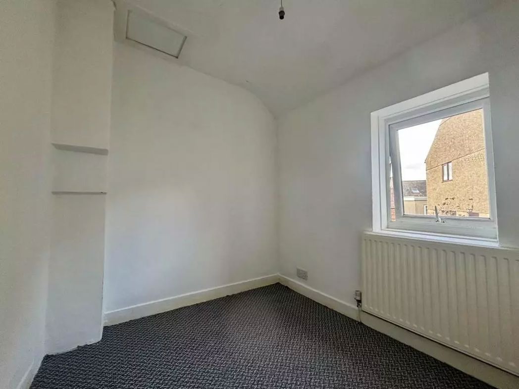 Property image 4 of 6