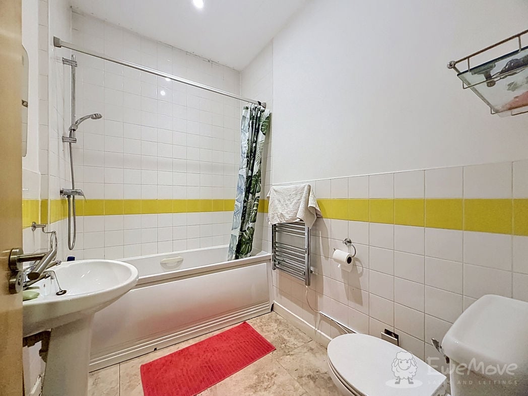 Property image 8 of 14