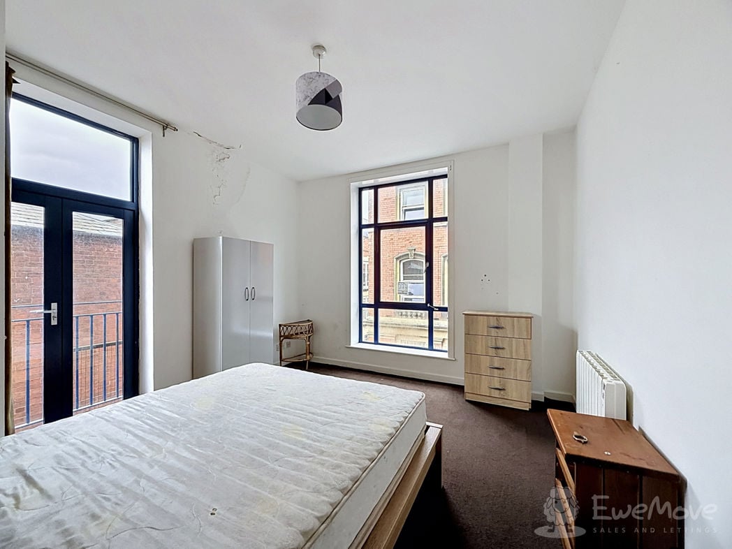 Property image 9 of 14