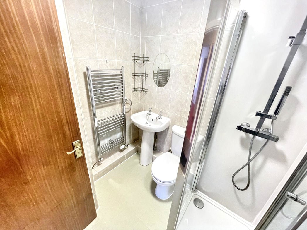 Property image 7 of 7