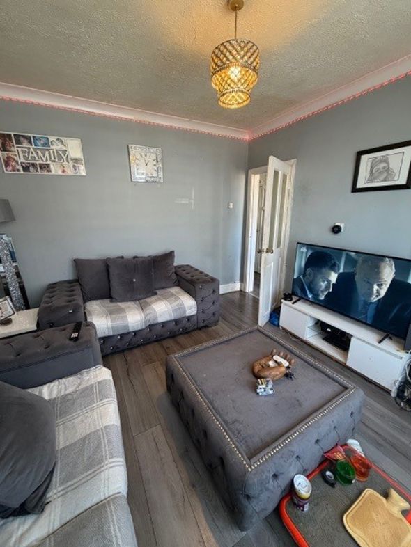 Property image 3 of 11