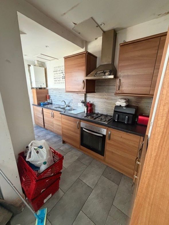 Property image 5 of 11