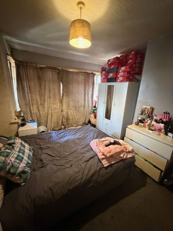 Property image 8 of 11