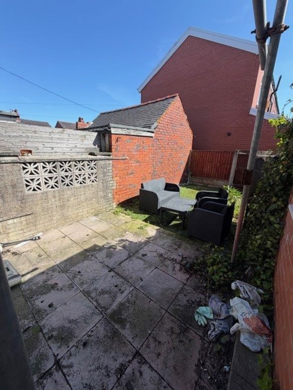 Property image 11 of 11