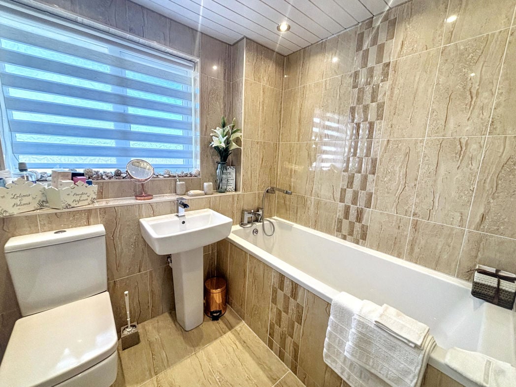 Property image 27 of 29