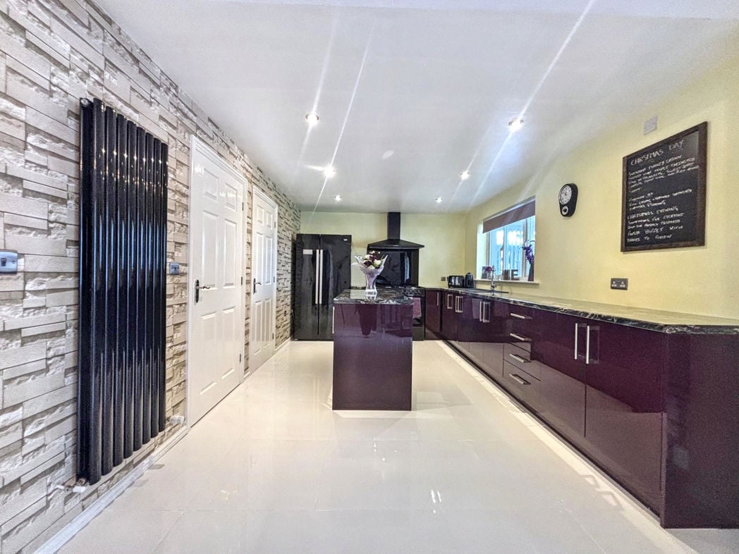Property image 6 of 29