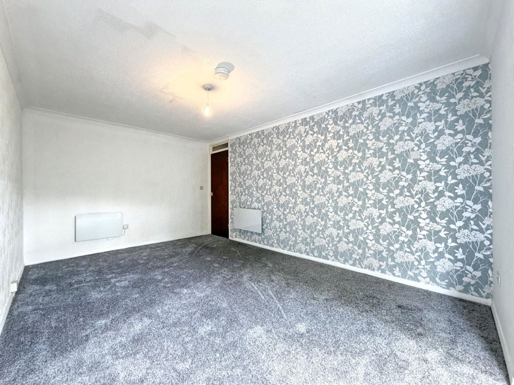 Property image 3 of 9