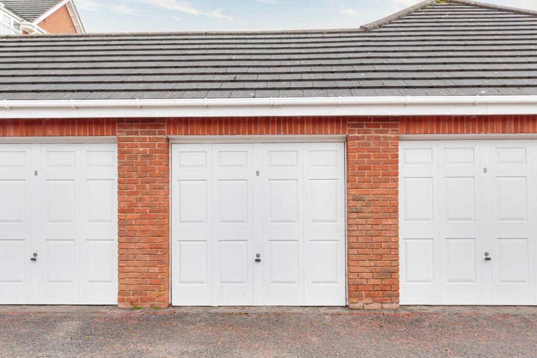Property image 11 of 13