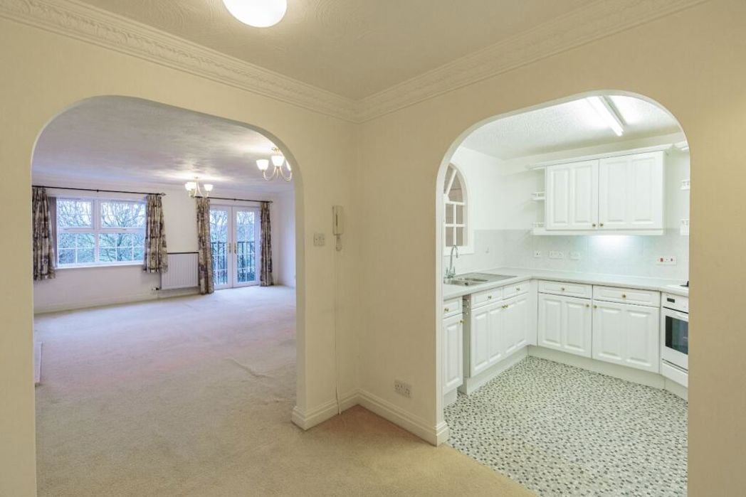 Property image 5 of 13