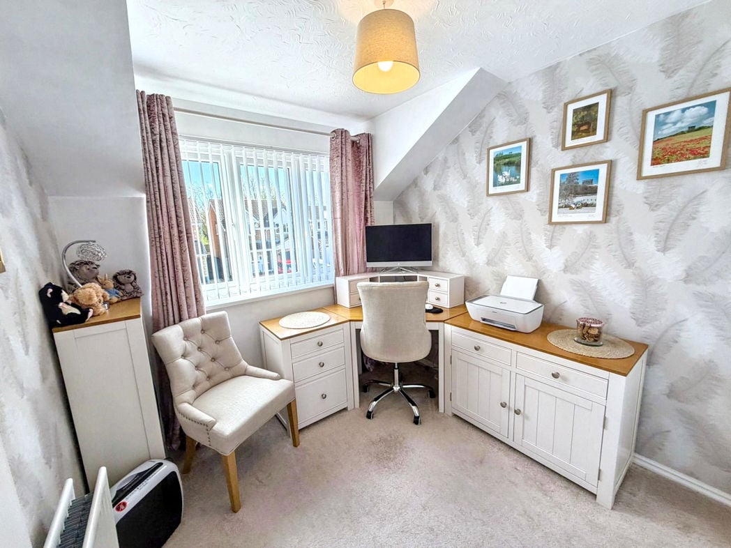 Property image 13 of 17