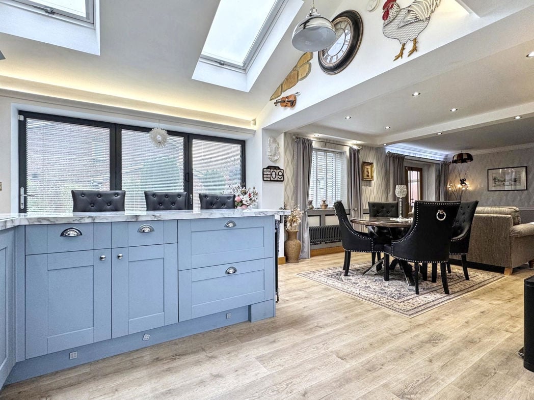 Property image 7 of 27