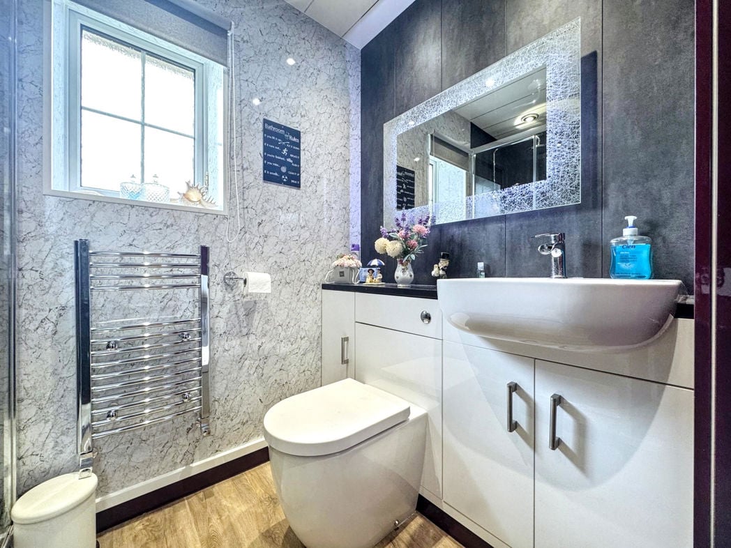 Property image 18 of 27