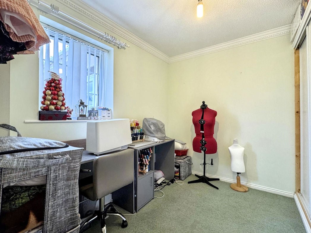 Property image 17 of 27