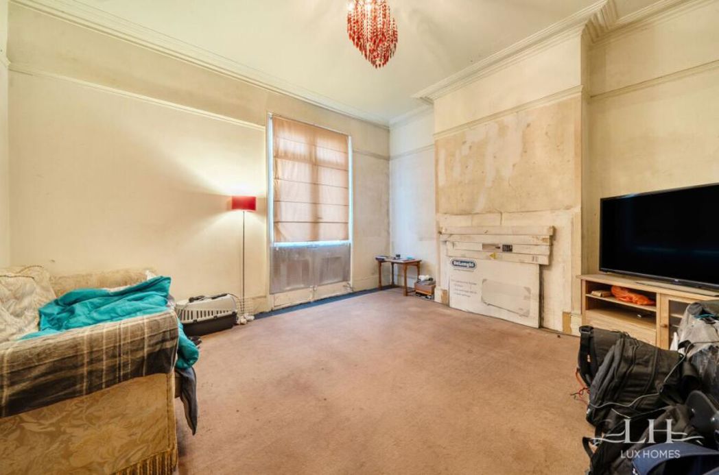 Property image 4 of 20