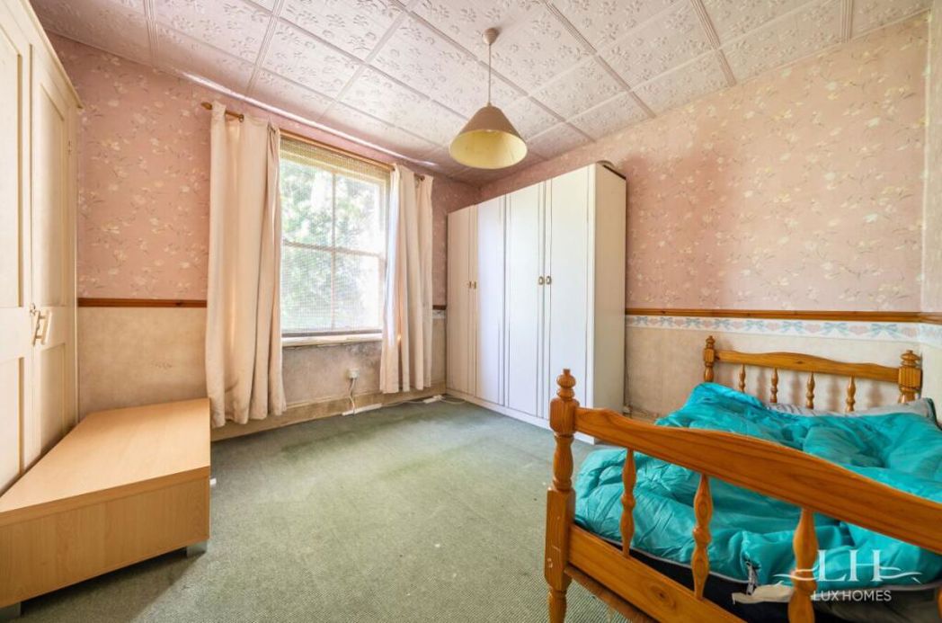 Property image 14 of 20