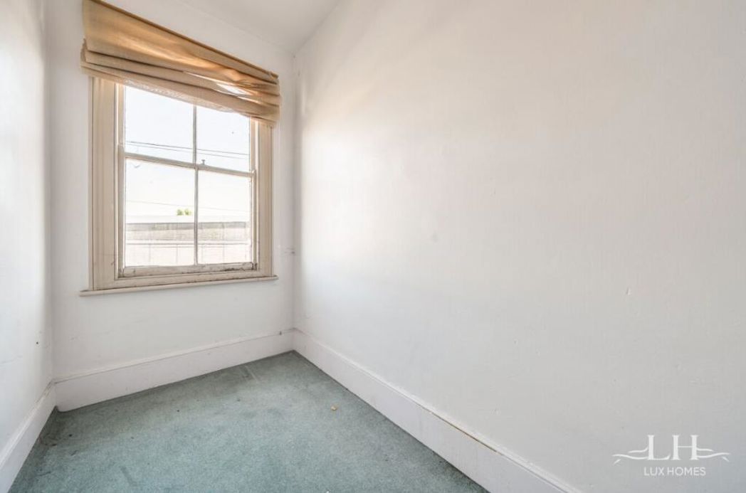 Property image 16 of 20
