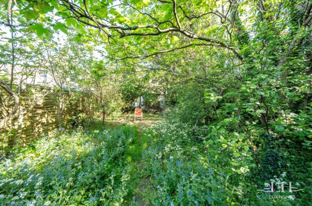 Property image 20 of 20