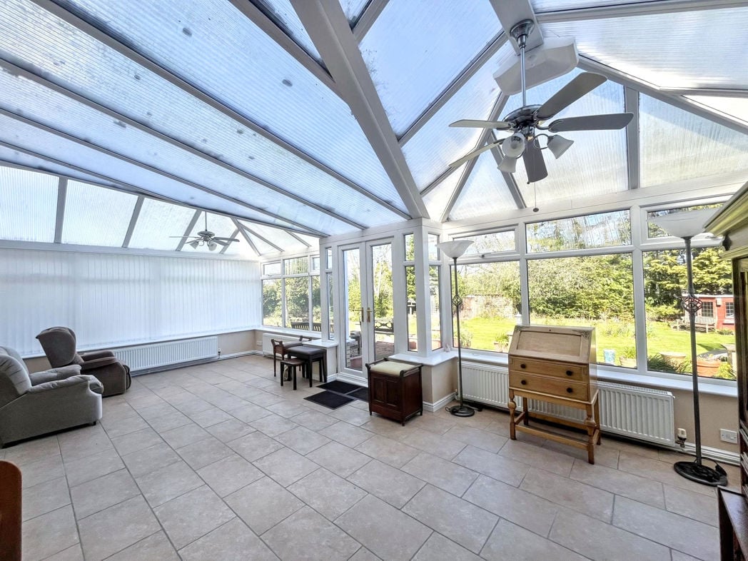 Property image 8 of 16