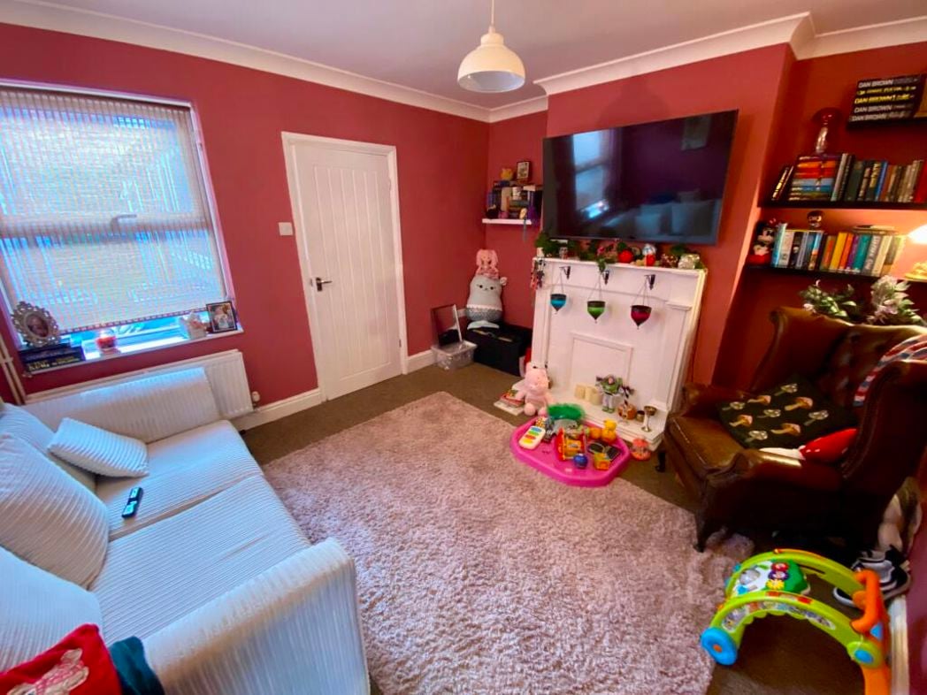 Property image 5 of 12