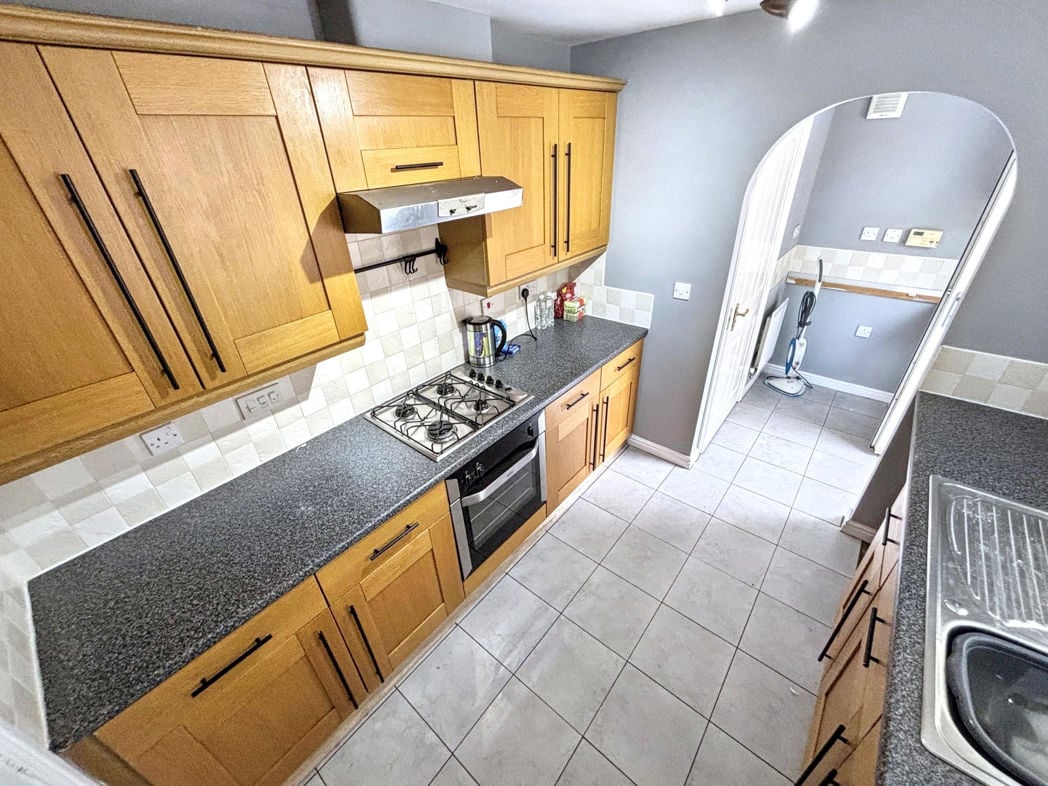 Property image 8 of 21