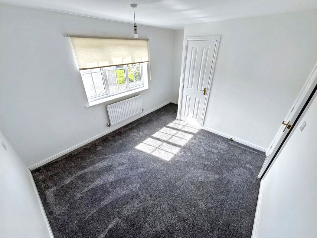 Property image 13 of 21