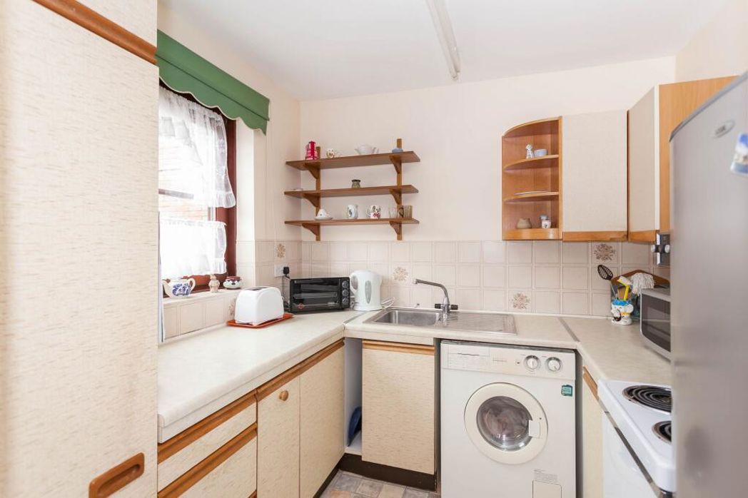 Property image 2 of 8