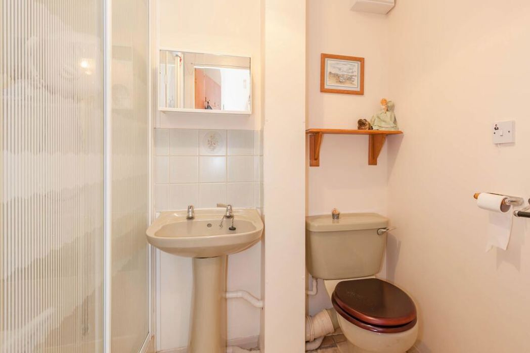 Property image 3 of 8