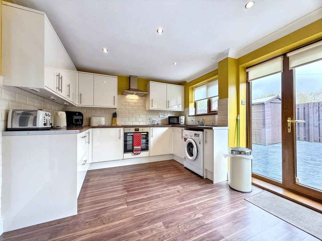 Property image 4 of 24
