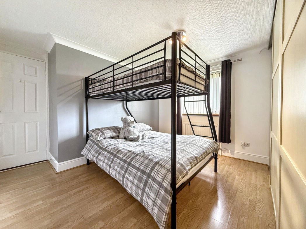 Property image 16 of 24