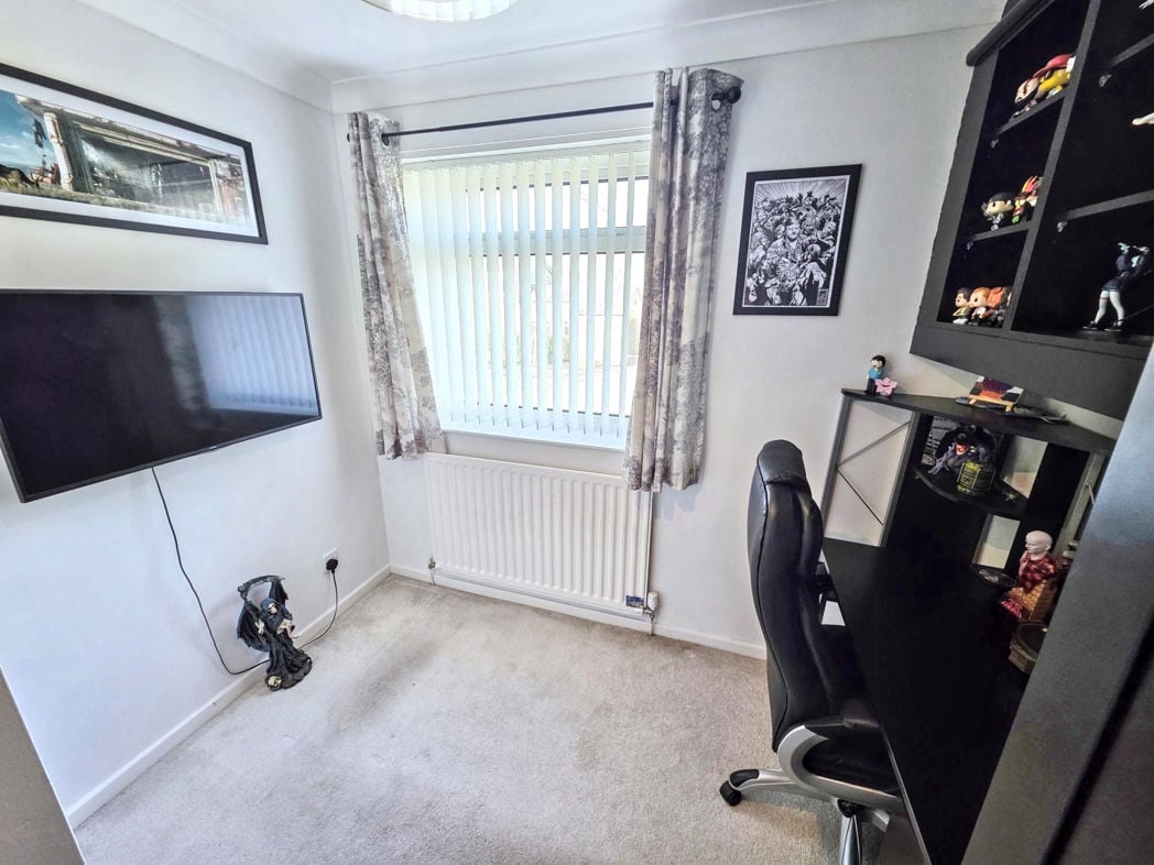 Property image 16 of 24