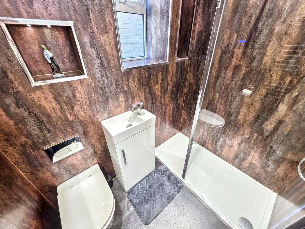 Property image 21 of 24