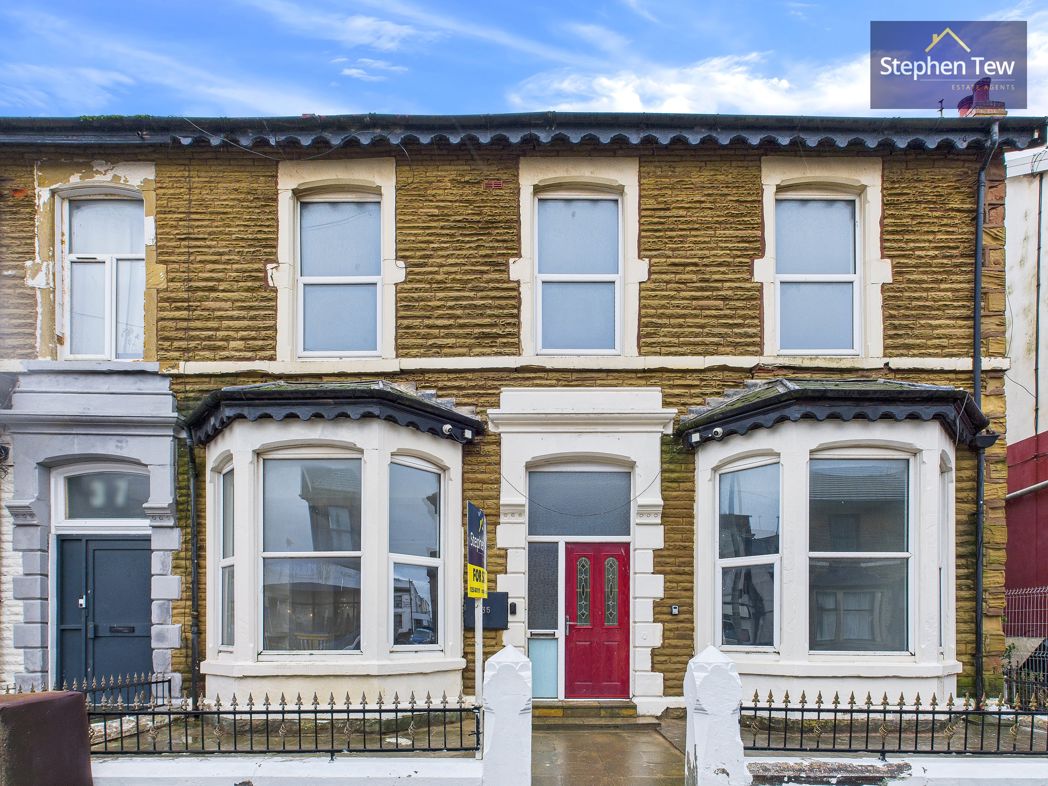Property image 1 of 18