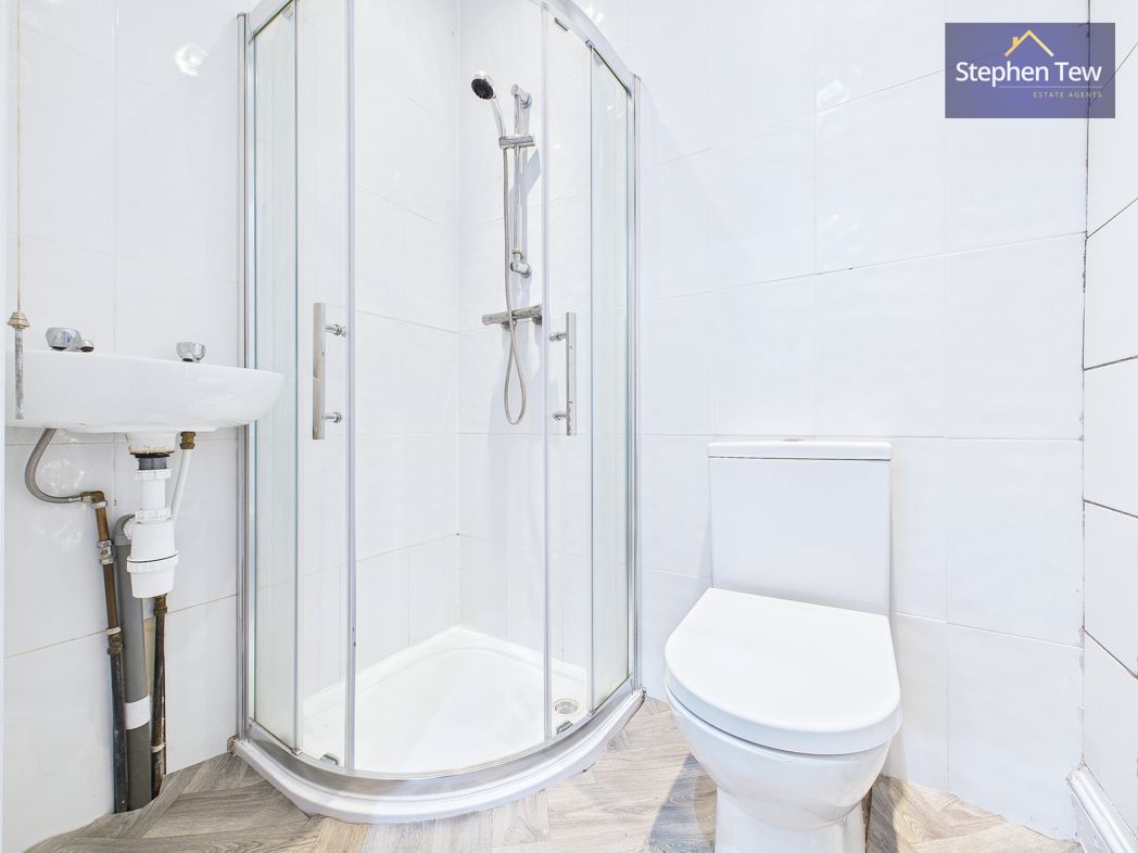 Property image 8 of 18