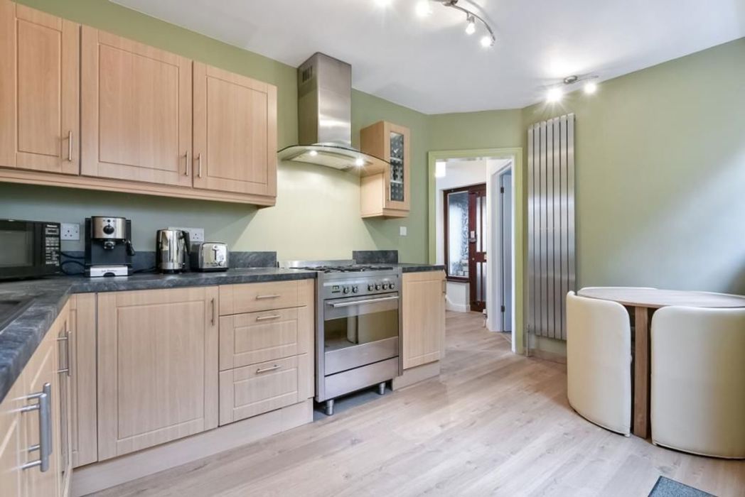 Property image 14 of 22
