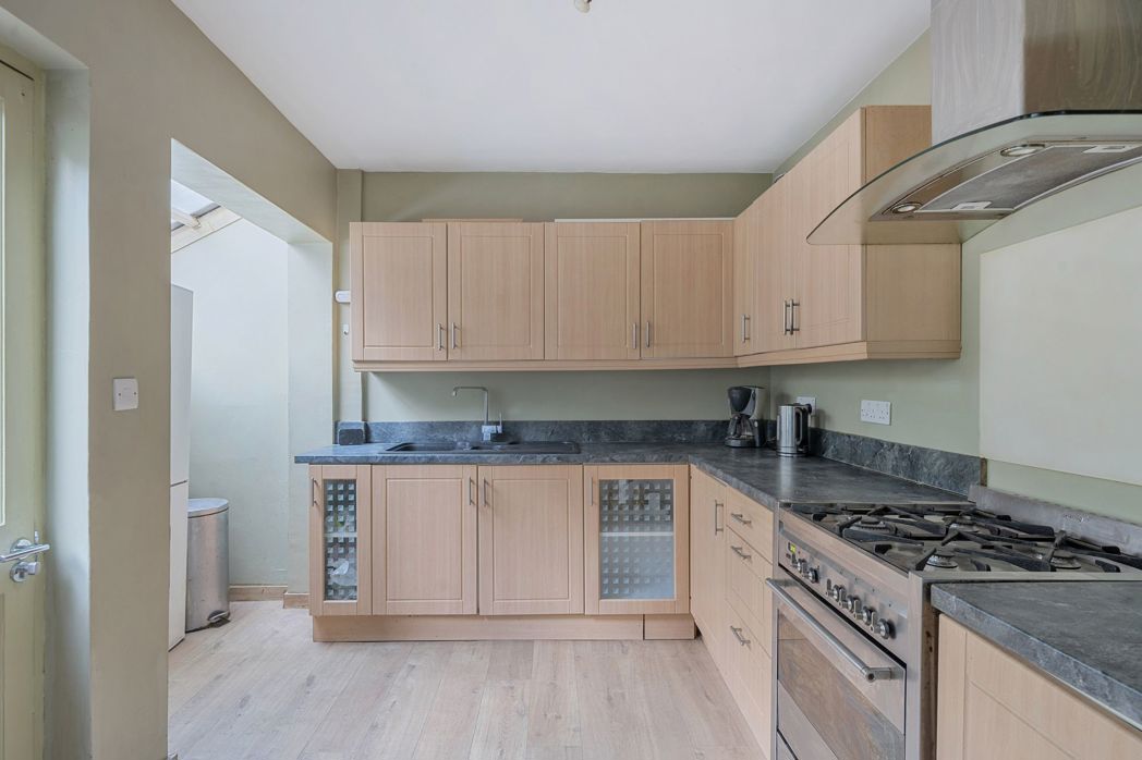 Property image 16 of 22