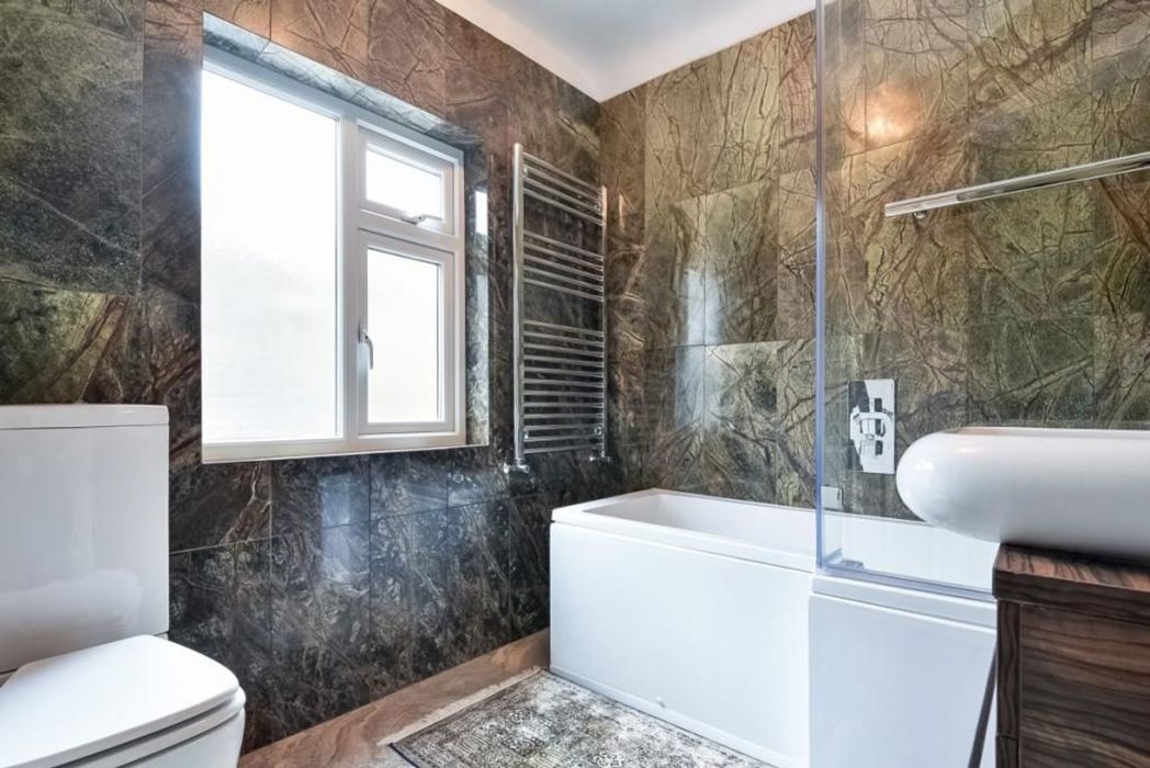 Property image 20 of 22