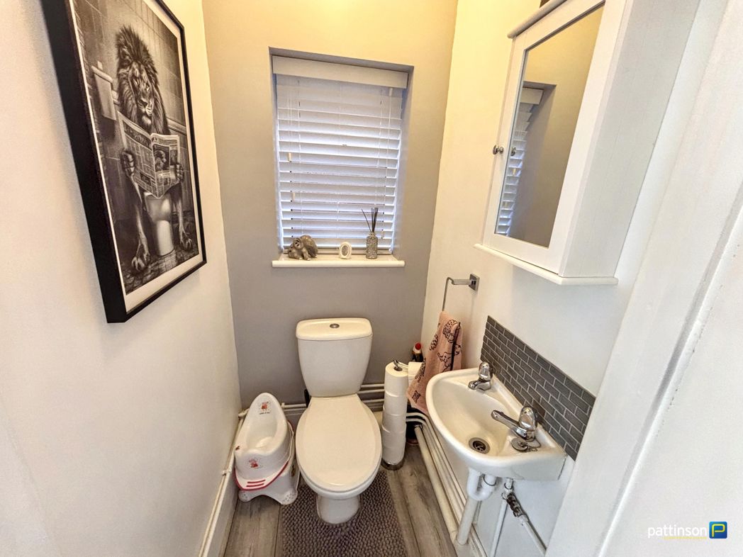 Property image 10 of 24