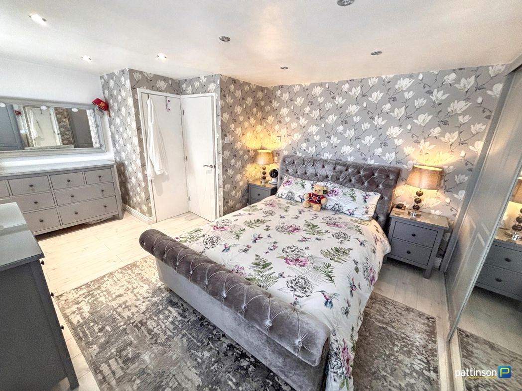 Property image 17 of 24