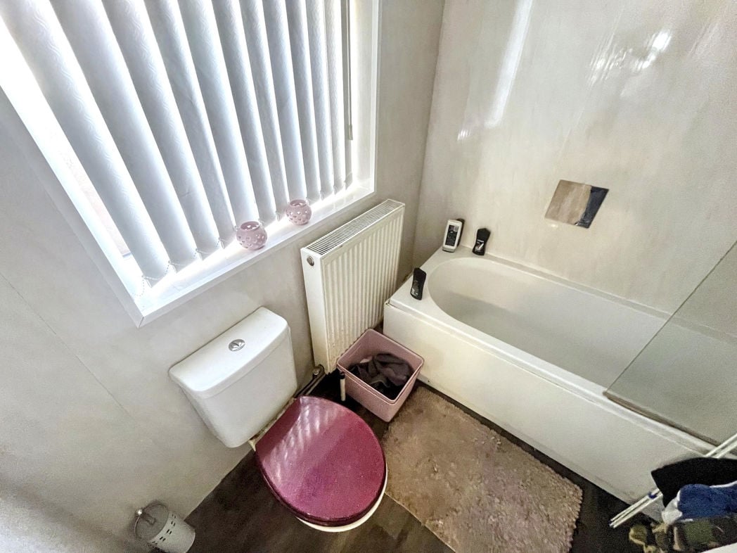 Property image 6 of 7