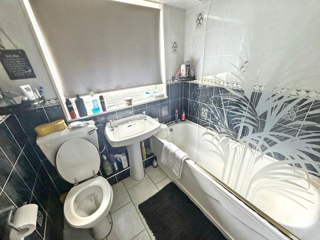 Property image 8 of 8